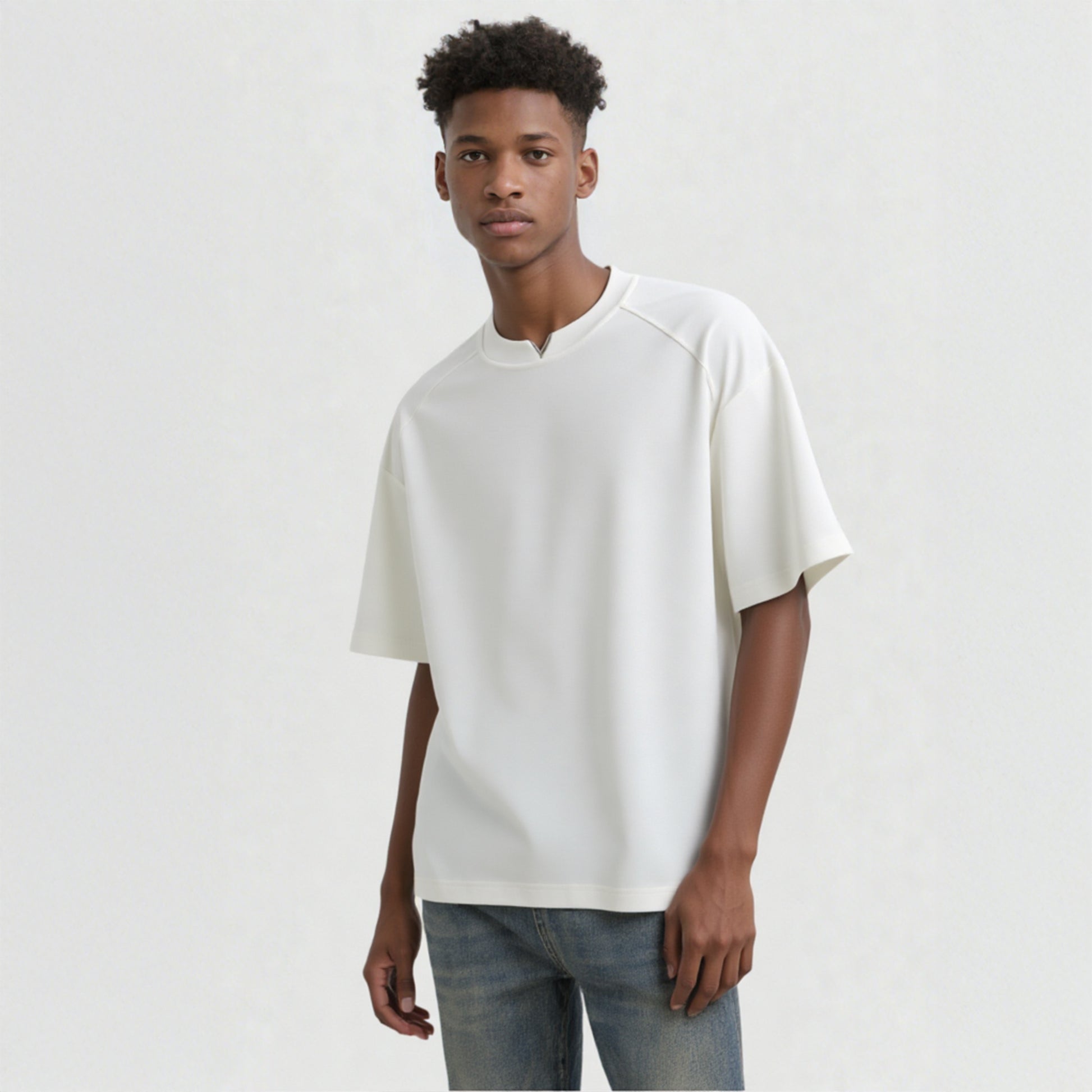 V-Neck Oversized T-Shirt - Clean-Fit American Style