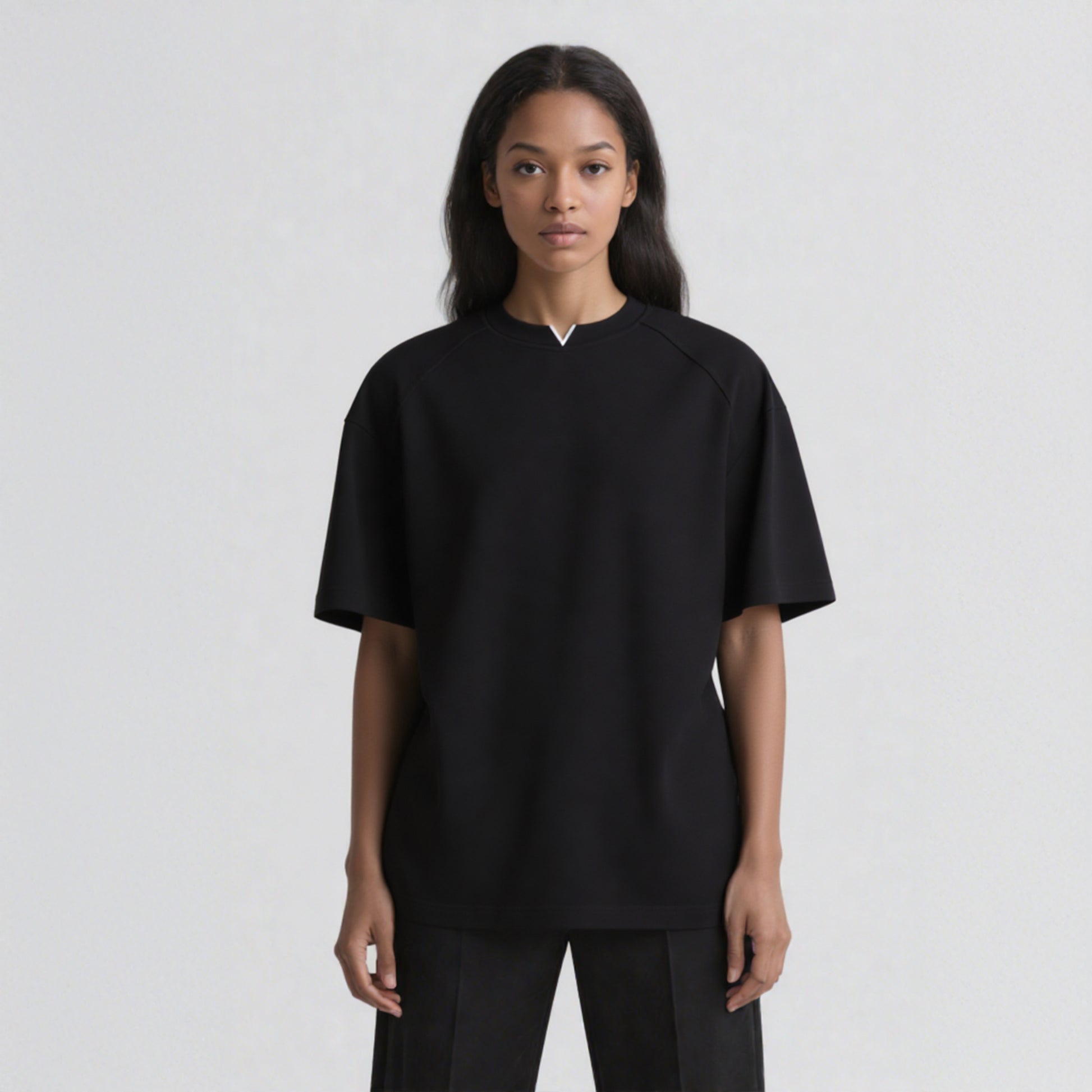 V-Neck Oversized T-Shirt - Clean-Fit American Style